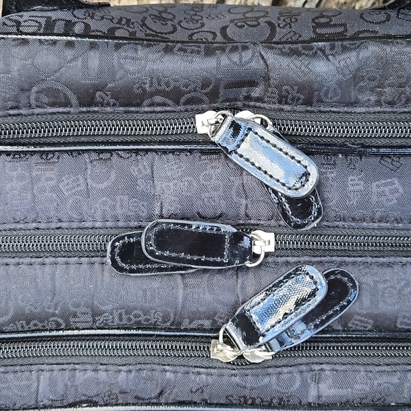 CABOODLES Black Embossed Ladies Cosmetic Bag. Like New! - Picture 7 of 16